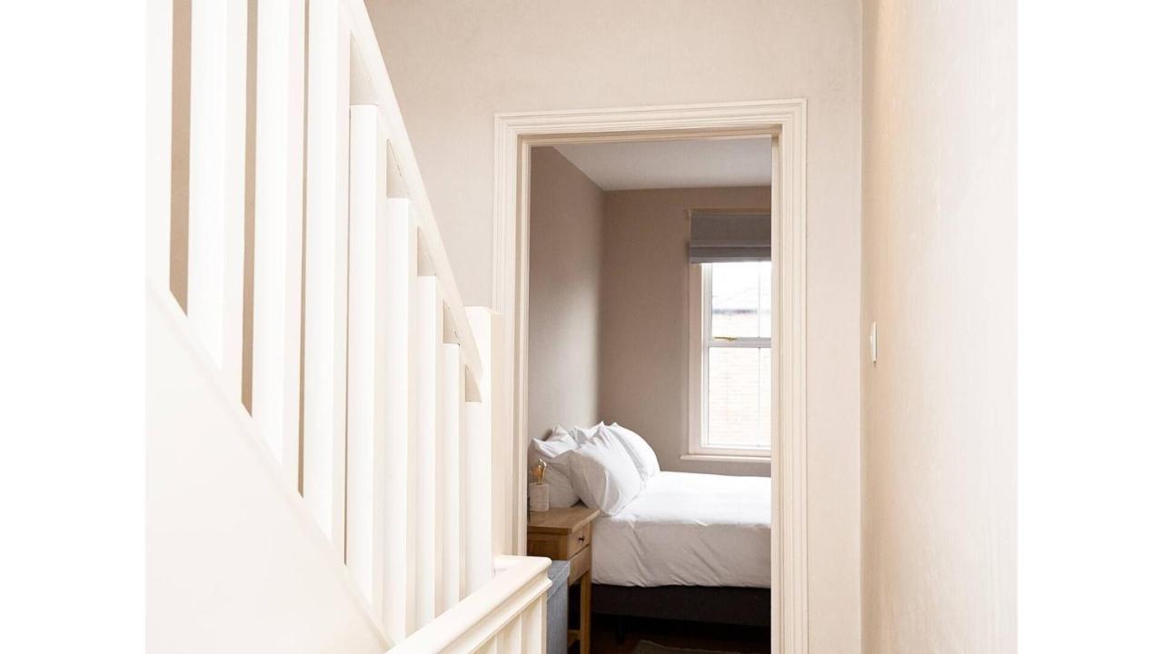 Pass The Keys Stunning, Brand New 3Br Home - Central Oxford Exterior foto