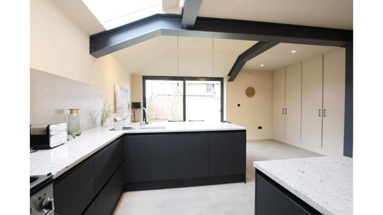 Pass The Keys Stunning, Brand New 3Br Home - Central Oxford Exterior foto